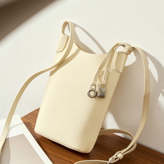 2025 New Top-Grain Cowhide Leather Diamond-Patterned Women's Bag Chain bag, underarm crossbody bag, black genuine leather women's bag