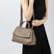 High-quality shoulder bag, niche design women's handbag, fashionable new light luxury women's bag, ultra-light commuter crossbody bag